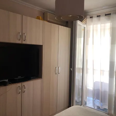 Sea & Sky View In Appartement