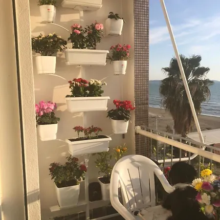 Apartman Sea & Sky View In