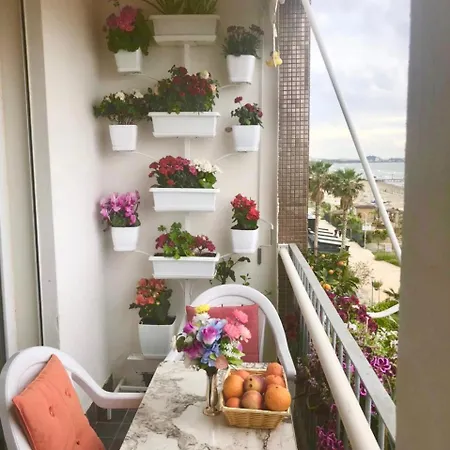 Apartment Beach-Front Awesome View In Durres